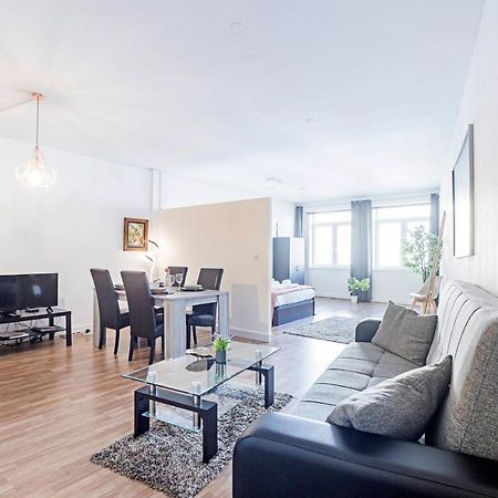 Amazing Apartment In Downtown Porto By Lovelystay Buitenkant foto