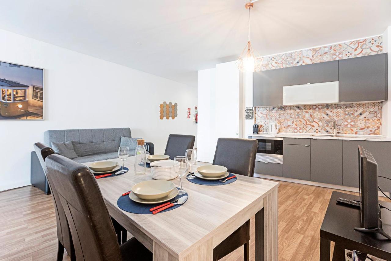 Amazing Apartment In Downtown Porto By Lovelystay Buitenkant foto